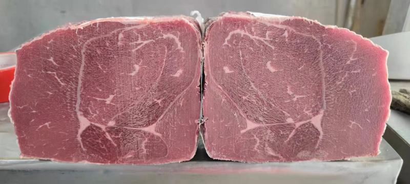 抽真空小包装牛腿肉，本厂按照客户价格规格要求定制货源充足