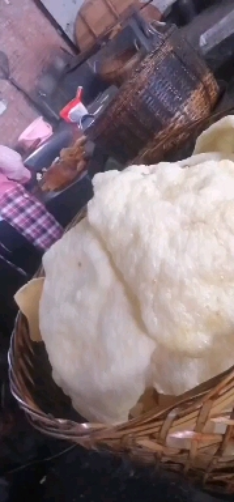 速万食品万顺肉皮加工厂加工的不浇油大块油炸猪皮