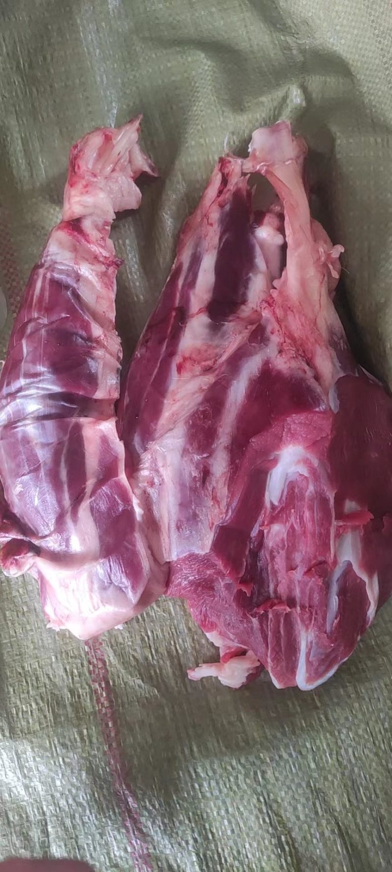 大西北黄牛肉，纯干肉，不打水，源头出货，价格稳定，质量有