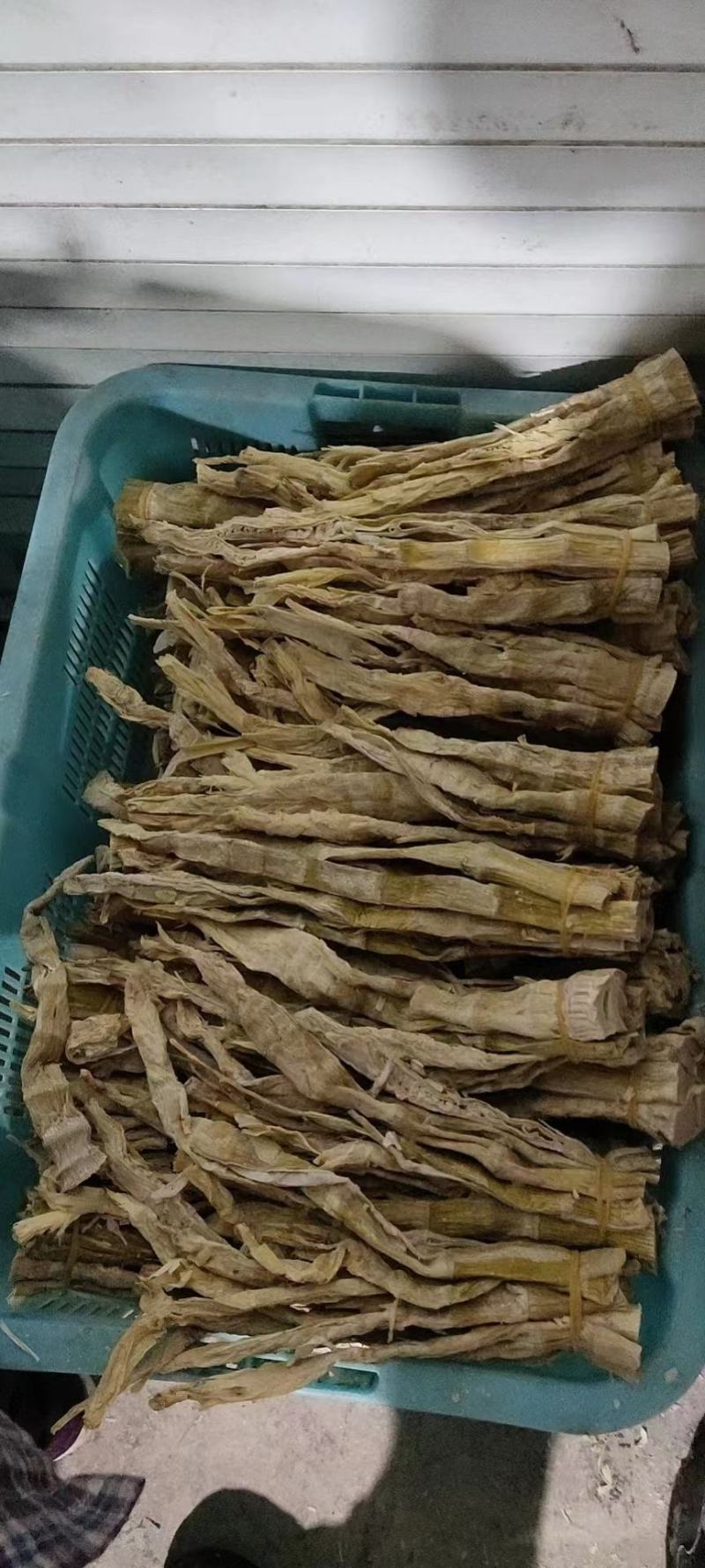 长期有货一手货源各种新鲜盐竹笋