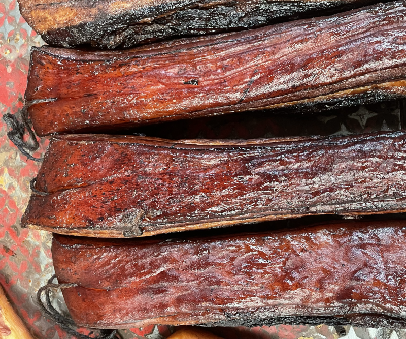 烟熏柴火腊肉二刀肉香肠前腿肉库房大量