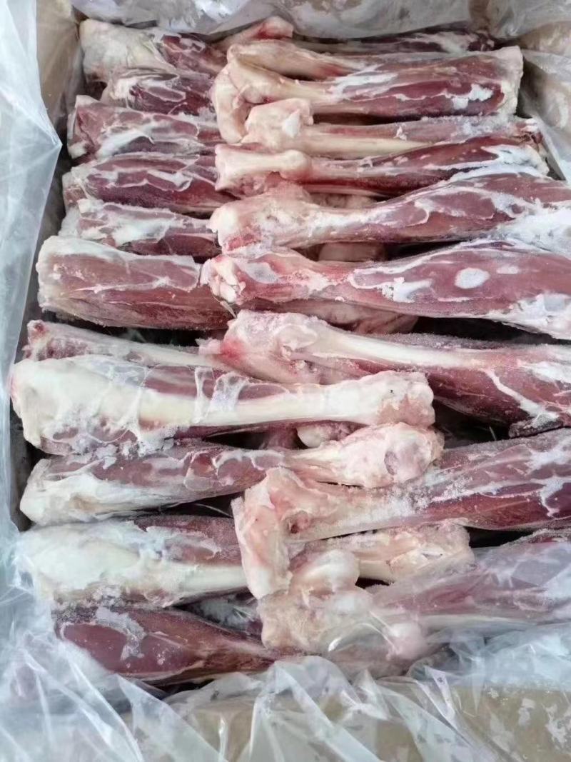 草地溜达羊小腿，腿肉的营养价值特别丰富，适合各种人群！
