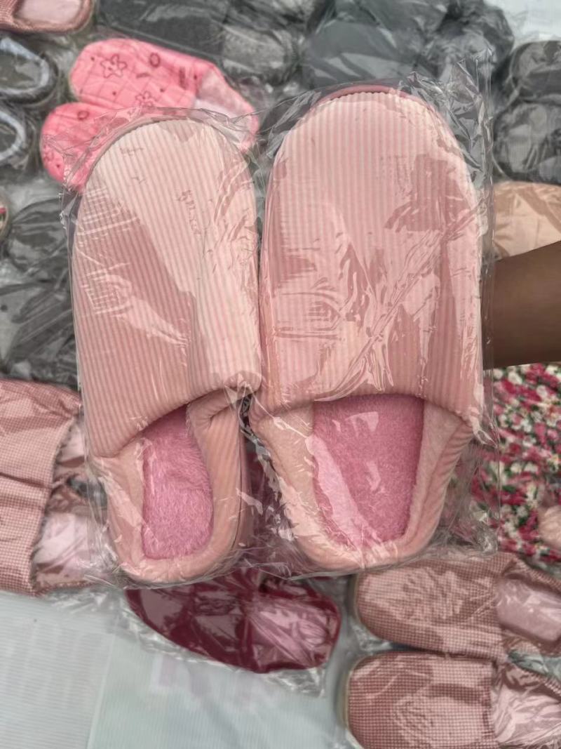 毛拖鞋男女混批价格美丽大量现货跑江湖批发地摊产品
