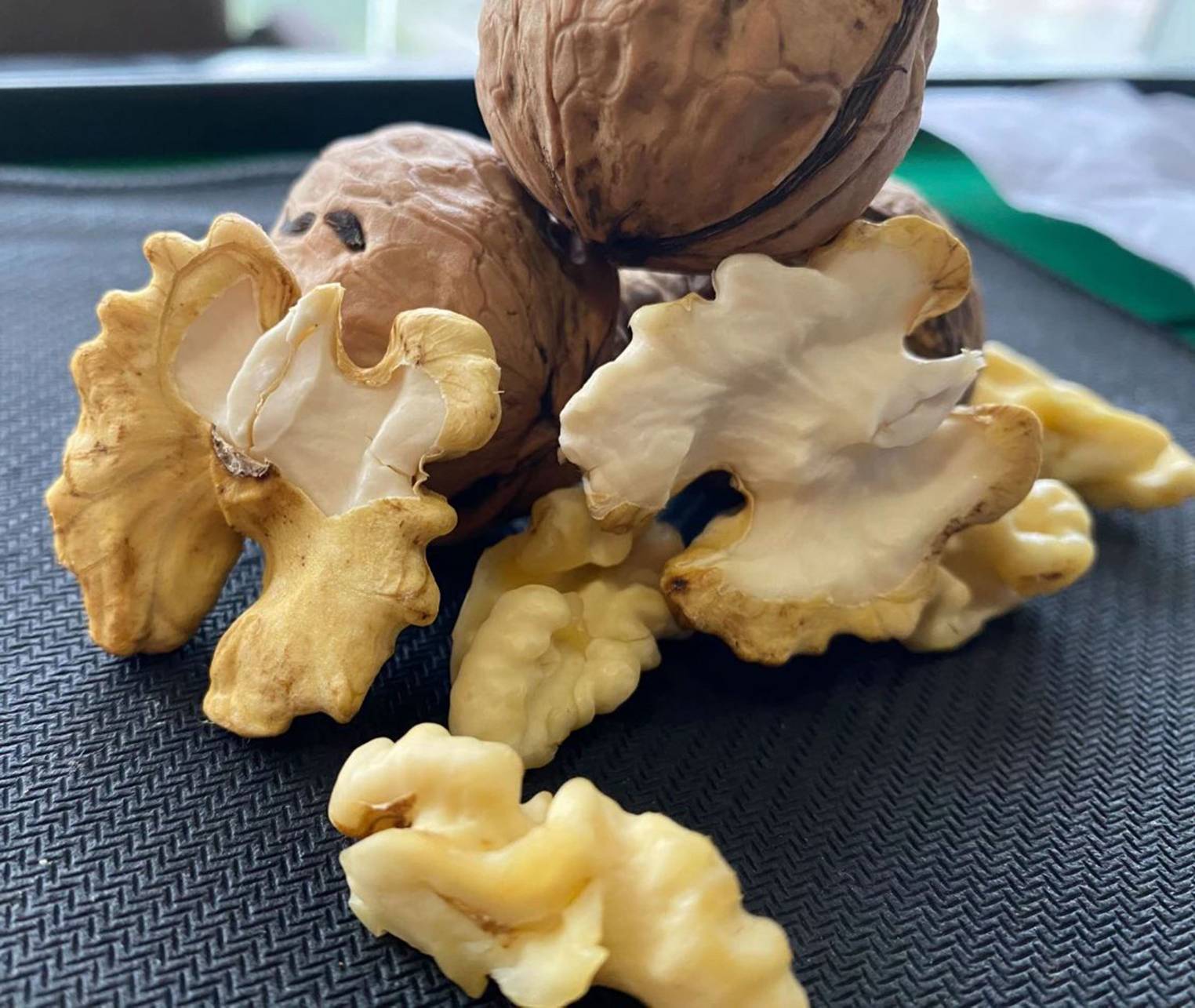 薄皮核桃仁在烘焙中的应用