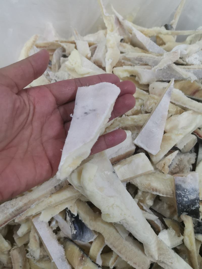 无骨带皮鮰鱼腩碎肉（10KG/件、10件起发）