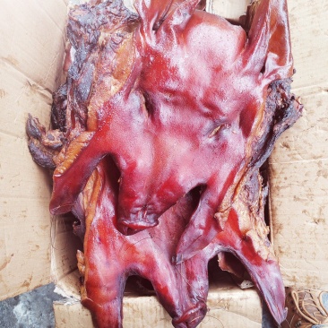 五香猪头肉【烟熏品】生品，厂家供应，品质保证，货源充足！