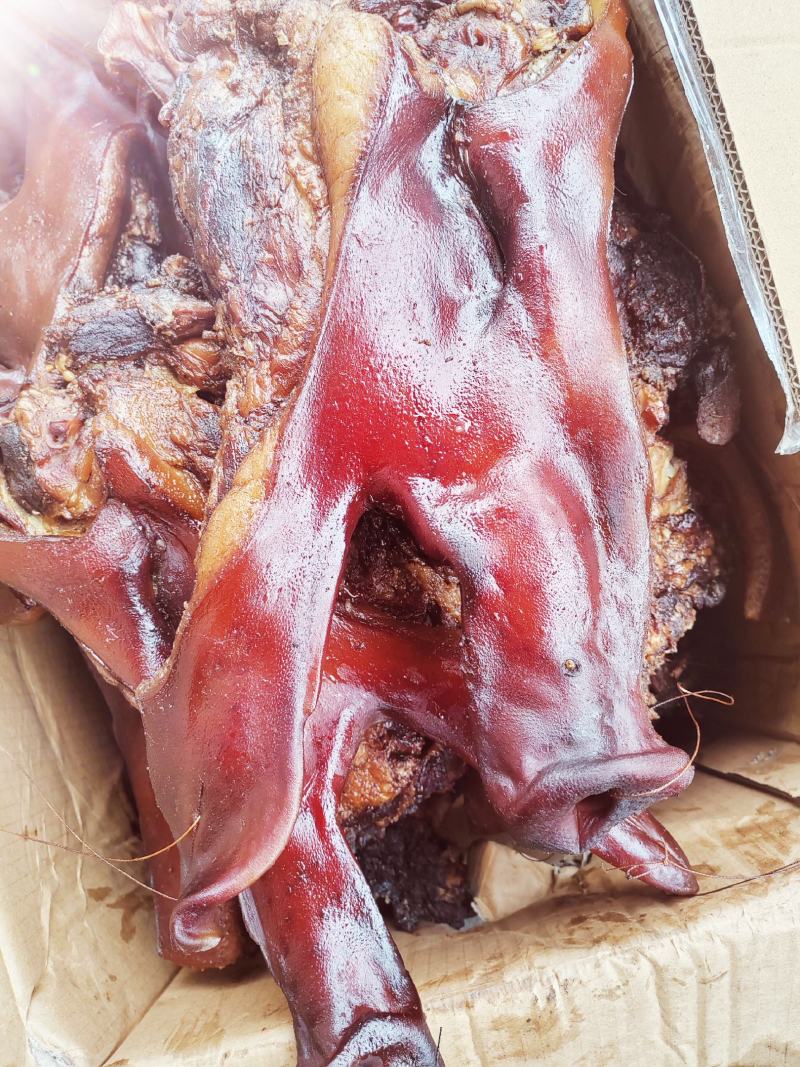 五香猪头肉【烟熏品】生品，厂家供应，品质保证，货源充足！