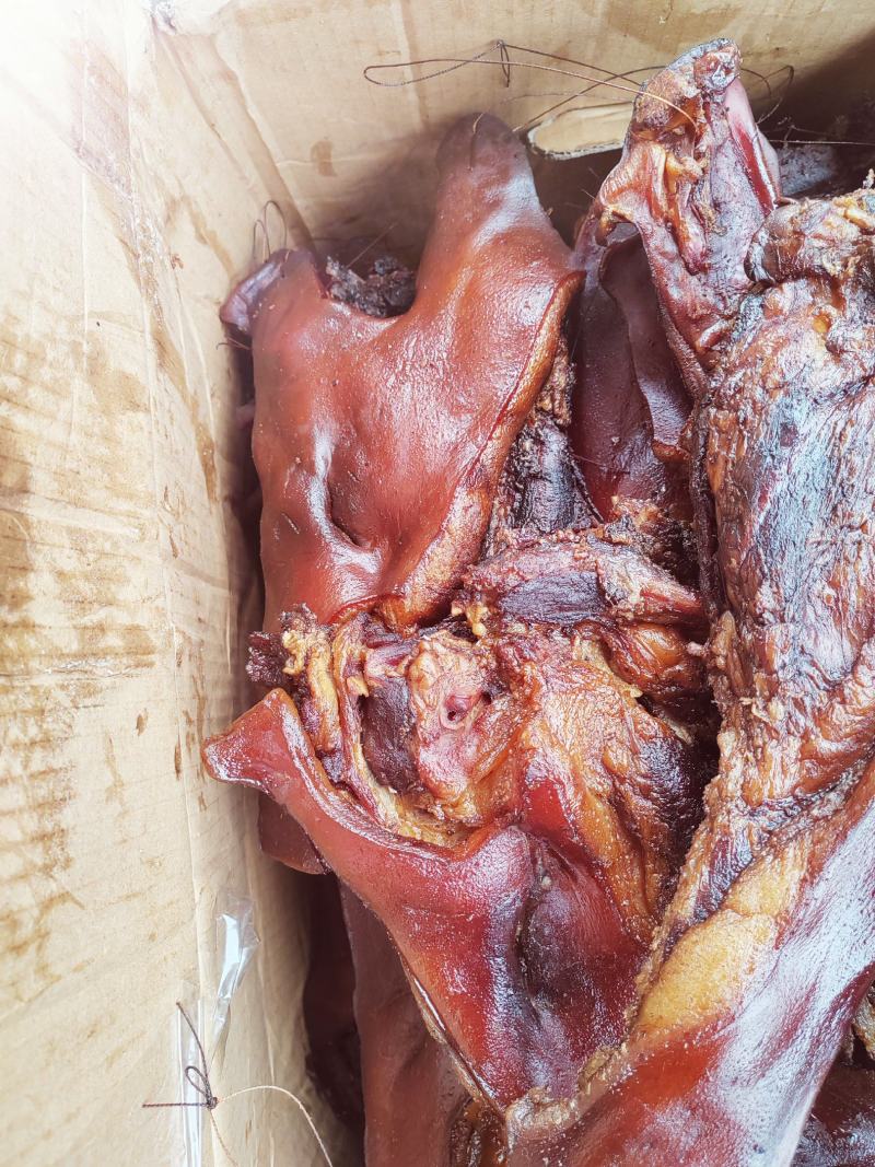 五香猪头肉【烟熏品】生品，厂家供应，品质保证，货源充足！