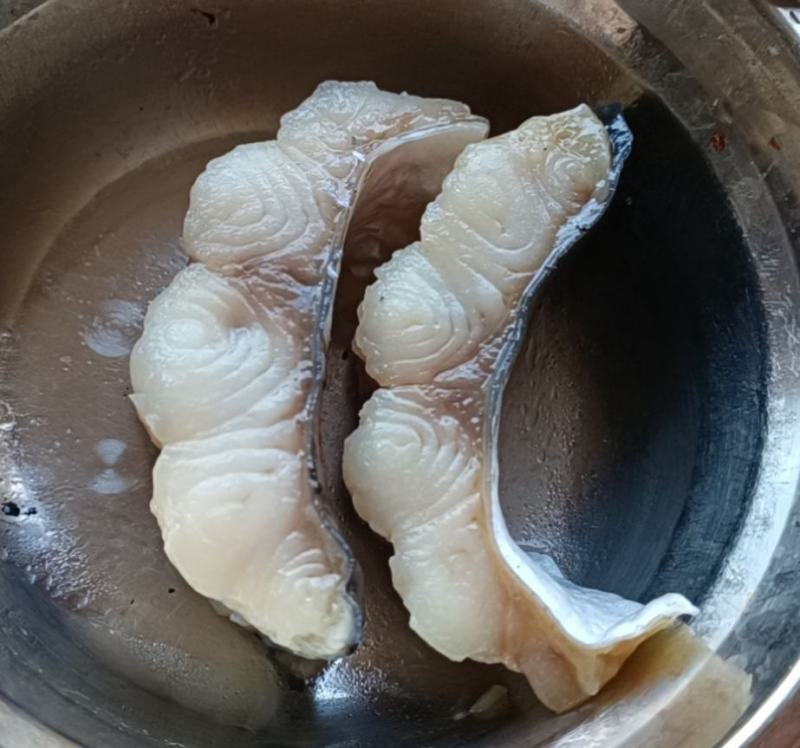 无骨带皮鮰鱼块（10KG/件（80-150克/块）