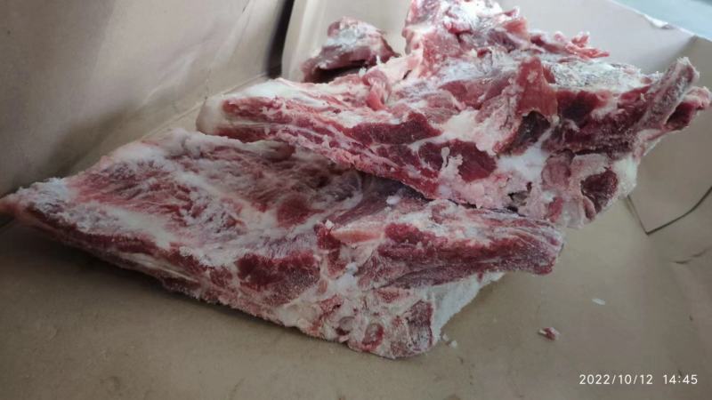 194母猪颈骨，含肉率高，色泽新鲜，性价比高，欢迎来选购