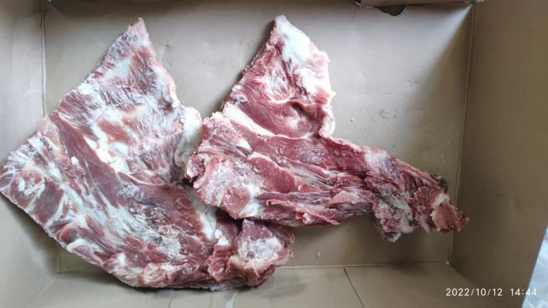 194母猪颈骨，含肉率高，色泽新鲜，性价比高，欢迎来选购