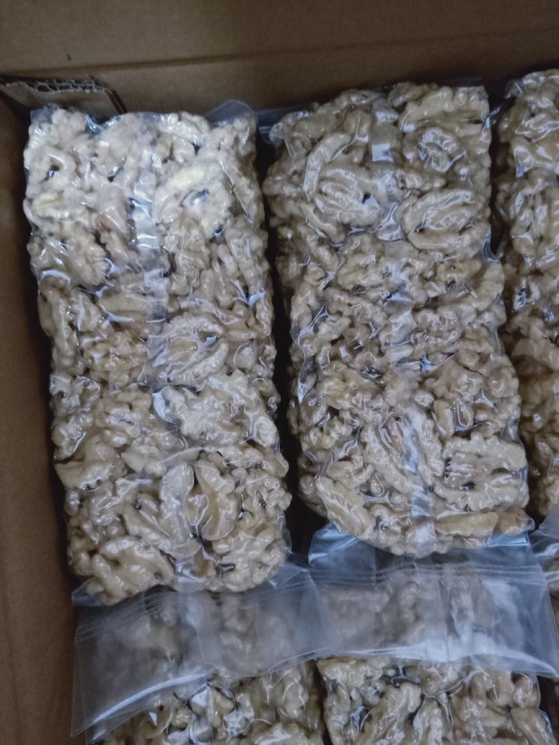 脱皮核桃仁绿色食品，质量保证