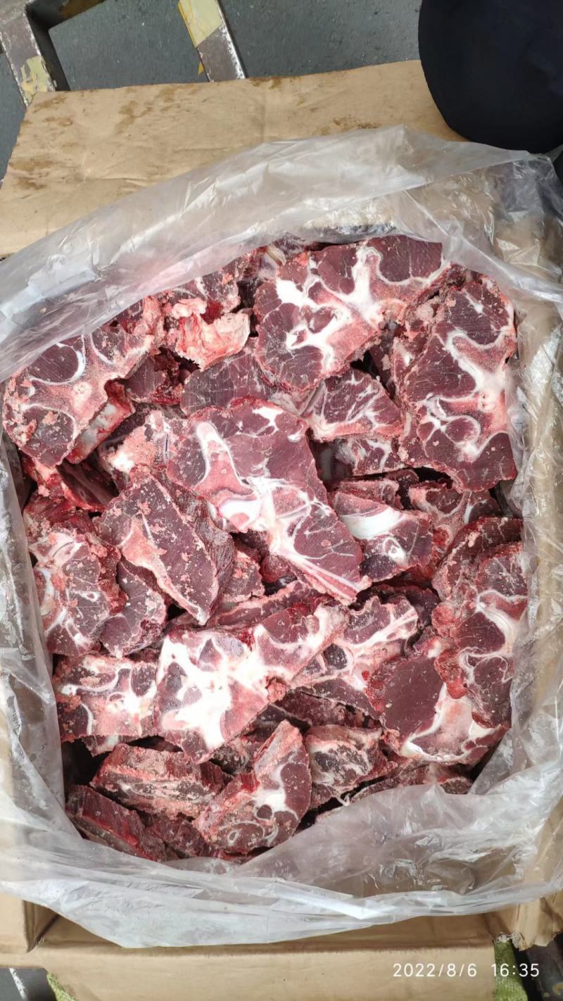 满肉牛脖骨，新鲜，含肉率高，性价比高，需要的赶紧下单吧