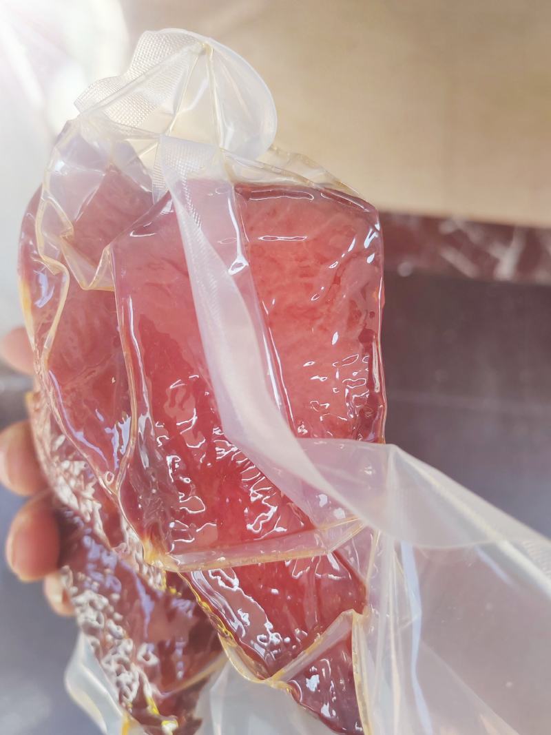酱香肉，牛肉味的，五香，麻辣，两种风格，厂家供应！！