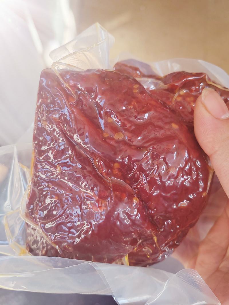 酱香肉，牛肉味的，五香，麻辣，两种风格，厂家供应！！