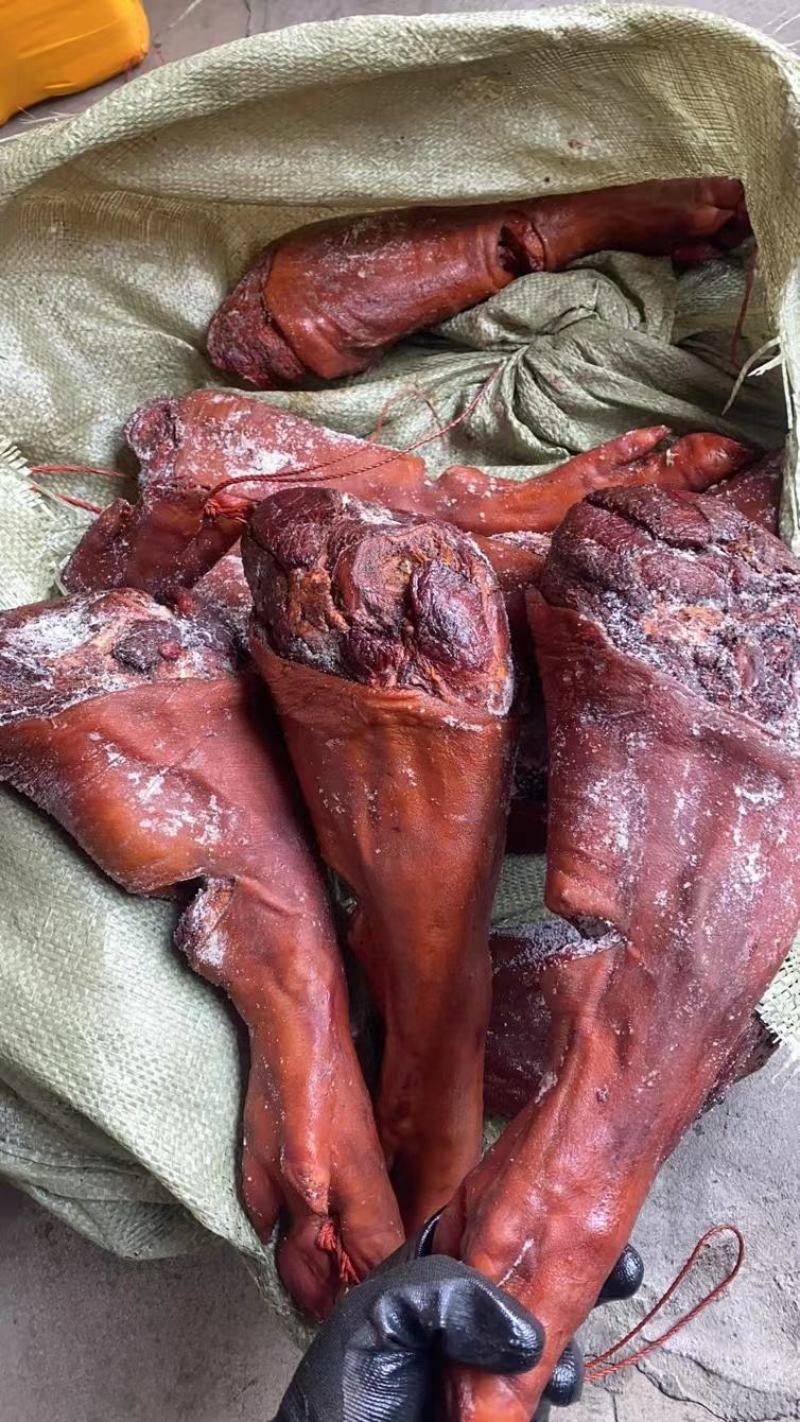 农家烟熏腊猪蹄腊猪脚厂家一手货源批发全国发货