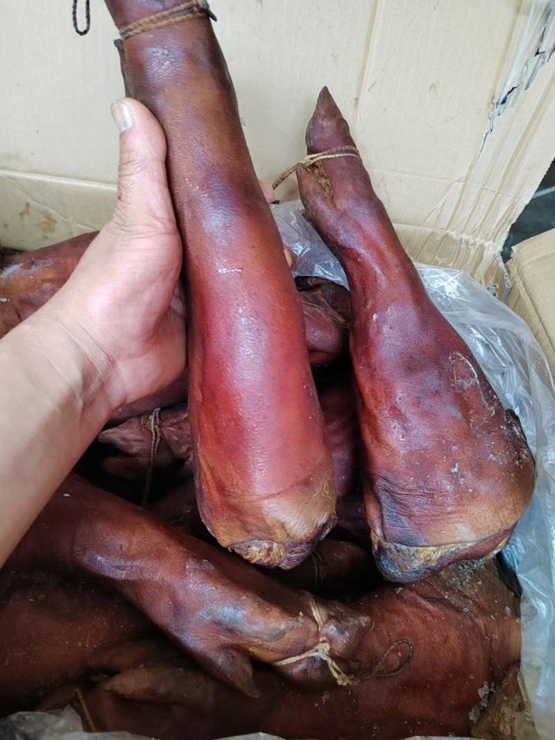 农家烟熏腊猪蹄腊猪脚厂家一手货源批发全国发货