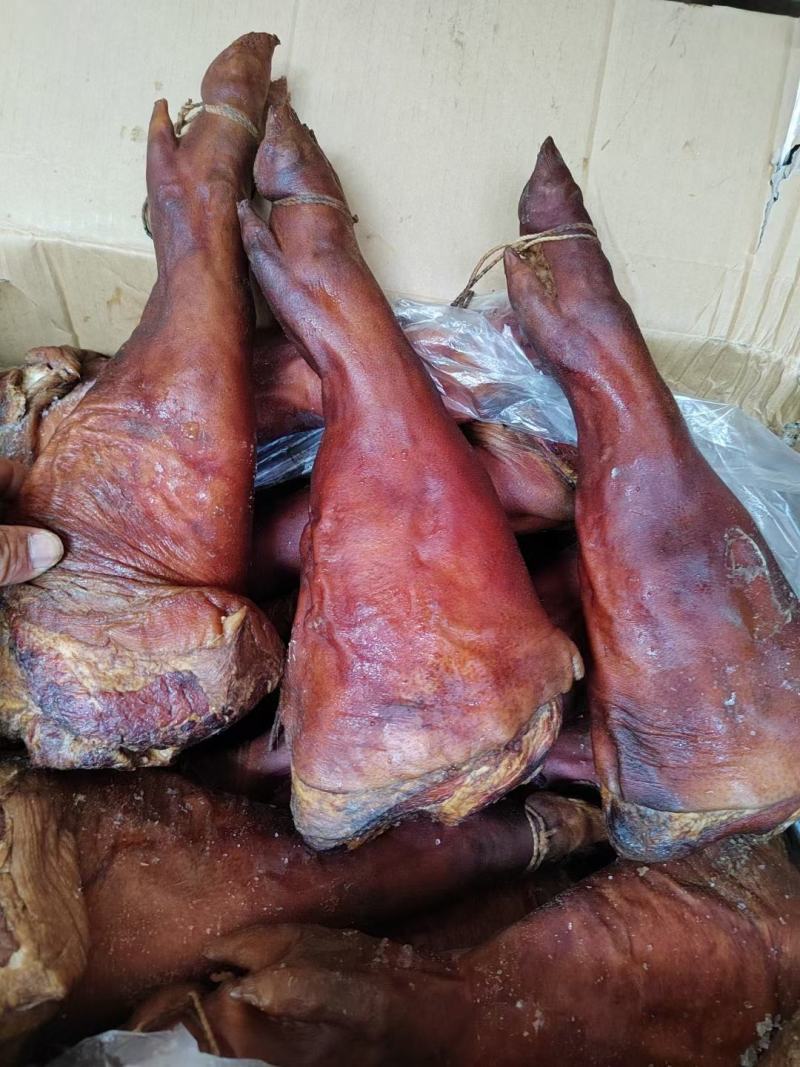 农家烟熏腊猪蹄腊猪脚厂家一手货源批发全国发货