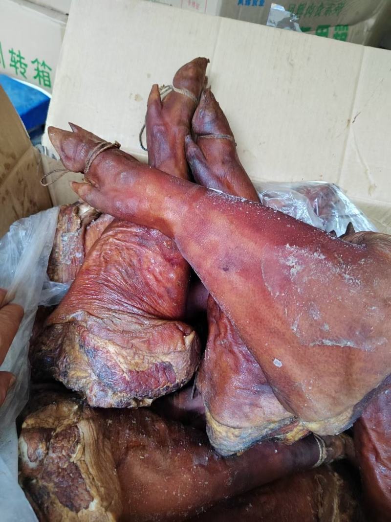 农家烟熏腊猪蹄腊猪脚厂家一手货源批发全国发货