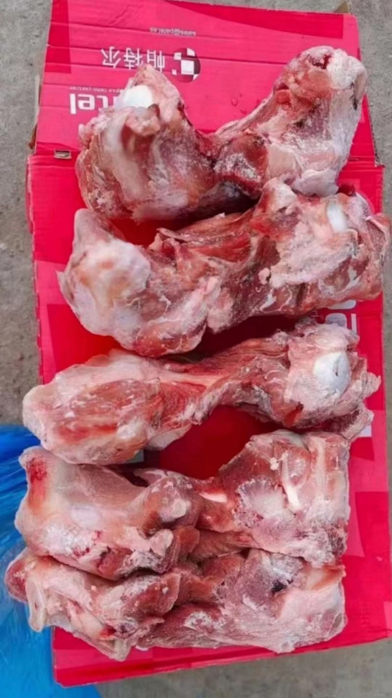 帕特尔前腿骨，肉多，色泽新鲜，价格便宜，性价比高，欢迎