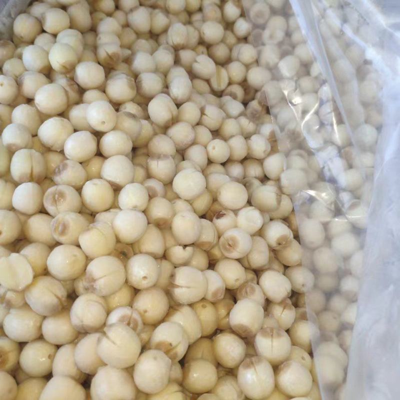 一年四季出售江西去皮去心的新鲜莲子，味道鲜甜、儒，糯。