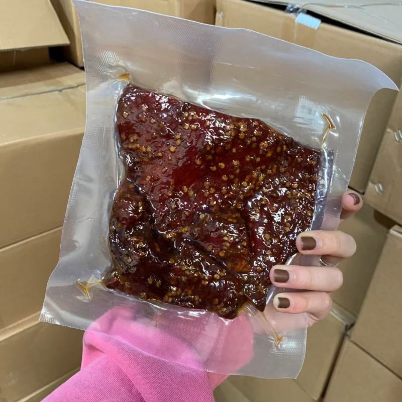 正宗四川特产酱香肉.麻辣味，五香味，真空包装
