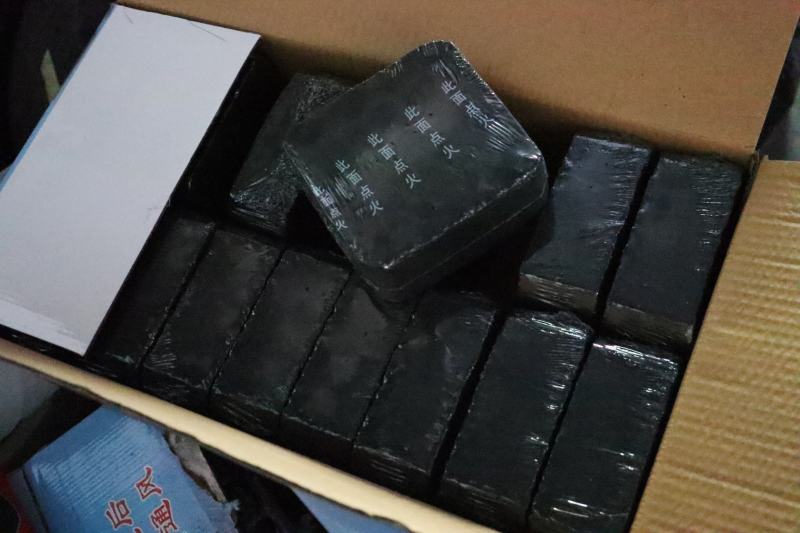 大棚增温块速燃增温块速燃竹炭块加热块育苗专用