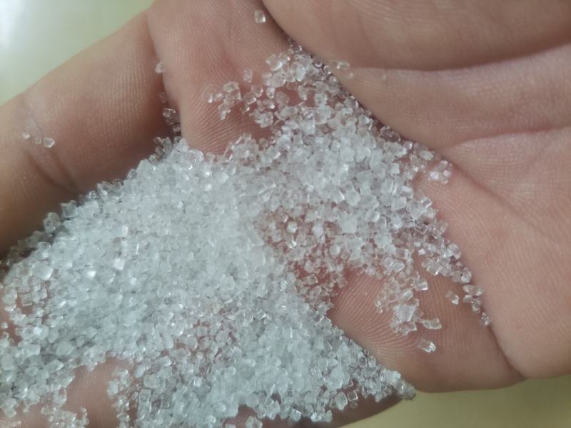 广西白糖：三冠，车板价：5550/吨，钦州荣桂仓，价格会