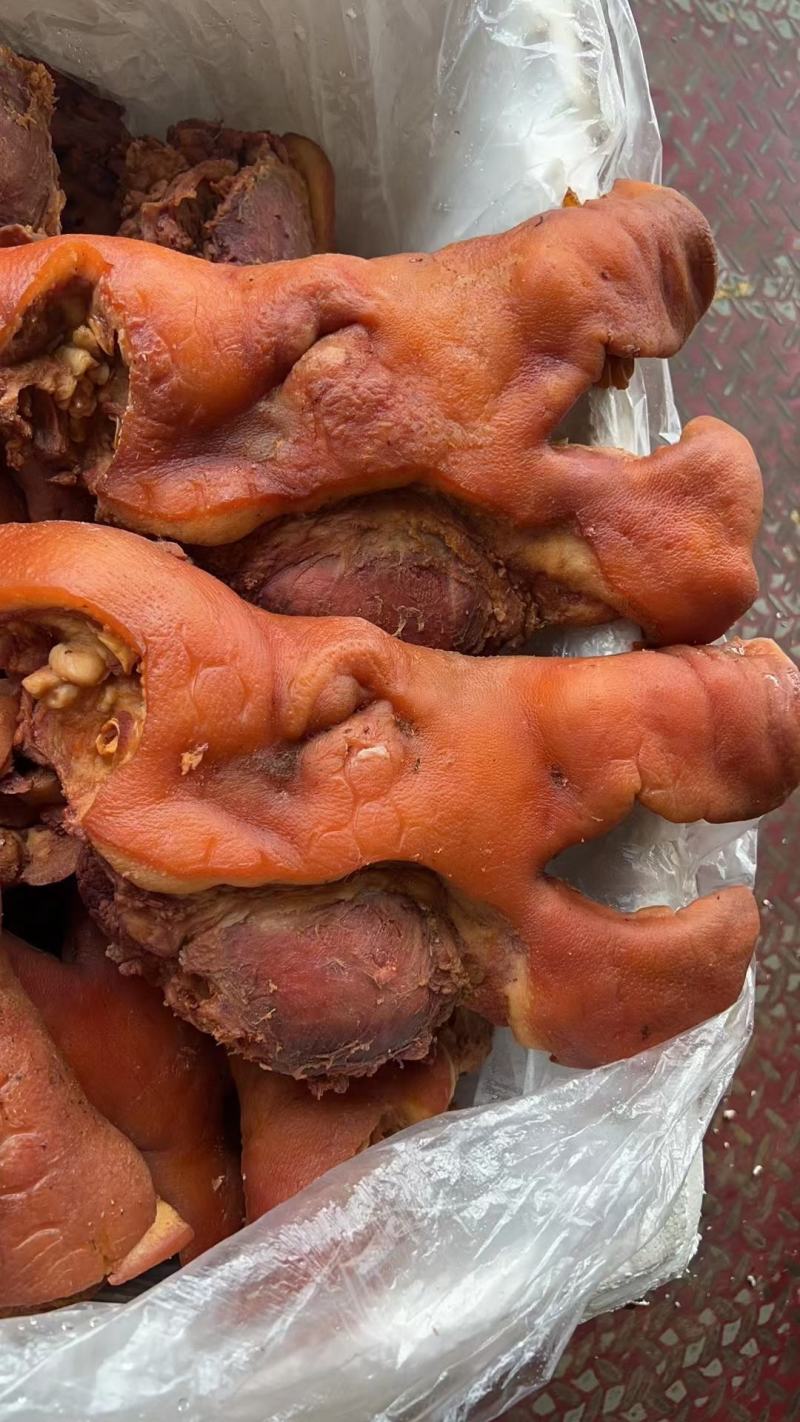 全熟去骨卤猪头肉带核桃肉带拱嘴厂家批发跑地摊展会卤菜店