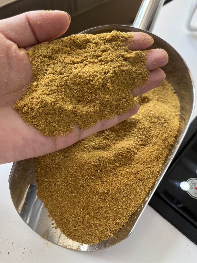 烘干DDGS量大从优，质量稳定，节约成本