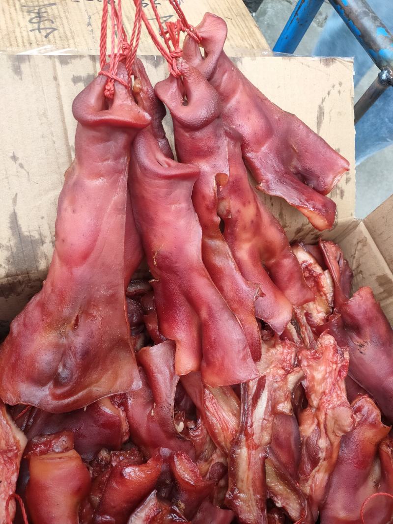 烟熏猪拱嘴腊制品批发商超地摊展会电商货源