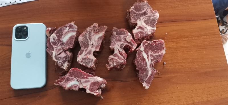多肉牛脖骨