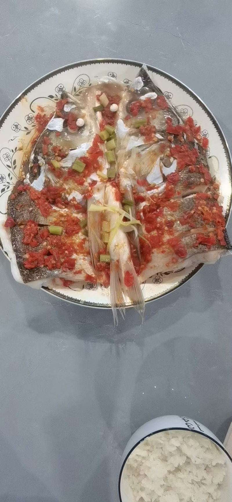 大鱼头鲢鱼头胖头鱼现杀冷冻白鲢鱼头批发剁椒鱼头红烧清蒸