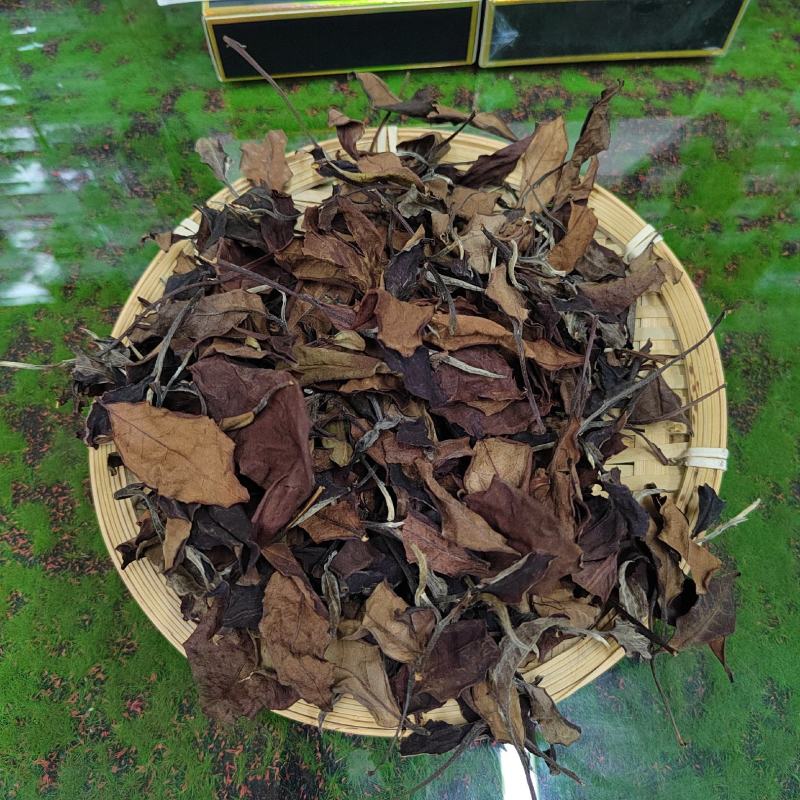 普洱茶易武古树茶白茶铜箐河茶农茶山直供价格实惠