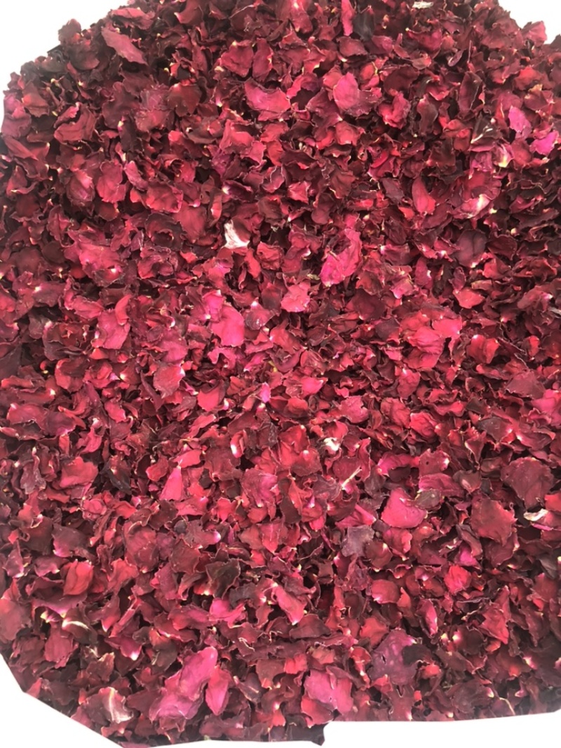 云南红河弥勒高原露田墨红食用玫瑰干花瓣
