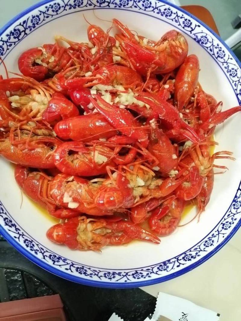 高品质好虾，456钱新宏麻辣麻辣虾，信良记代工厂制作。