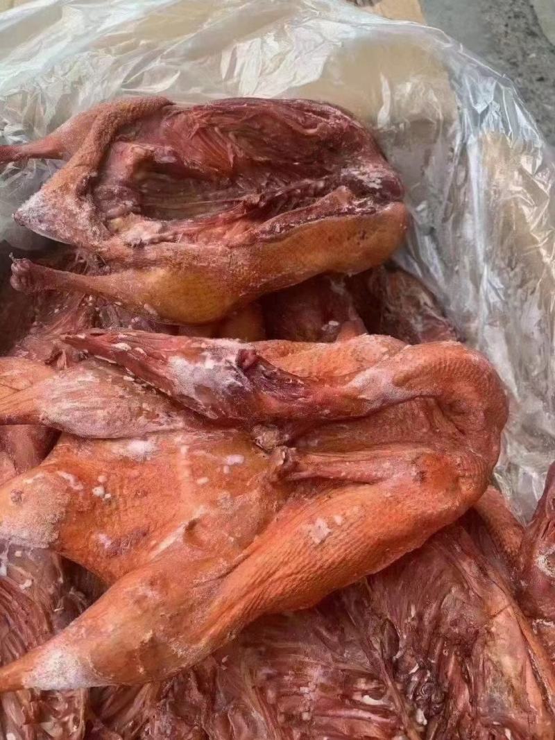 卤板鸭，味道巴士香味十足，摆地摊，销会批发价