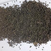 蚕沙含有机物83.77～90.44%,蛋白质14.1，脂