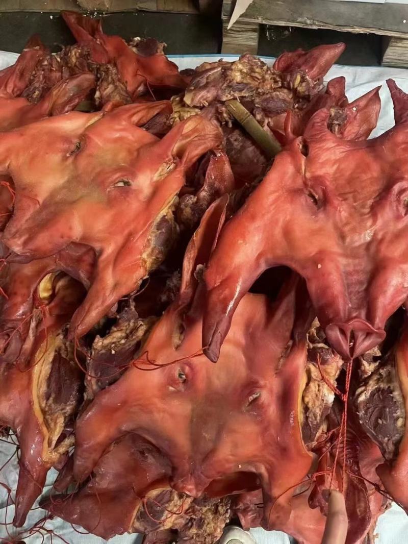 烟熏全猪脸整个猪脸批发跑江湖商超平台货物