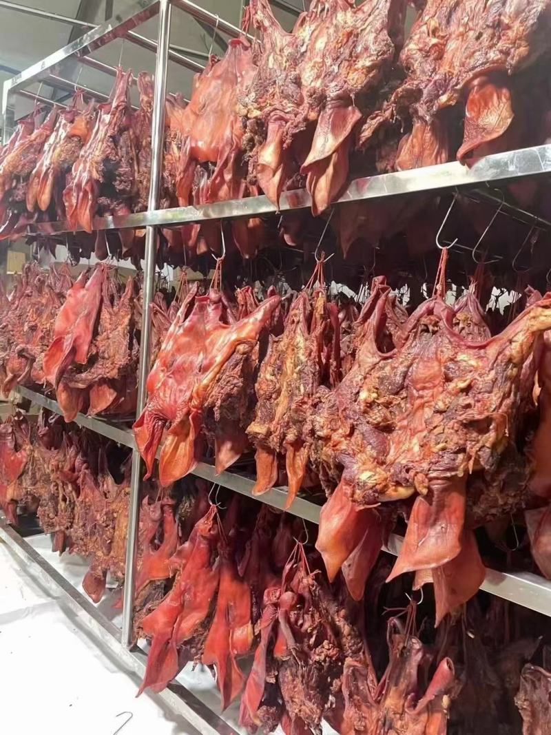 烟熏全猪脸整个猪脸批发跑江湖商超平台货物