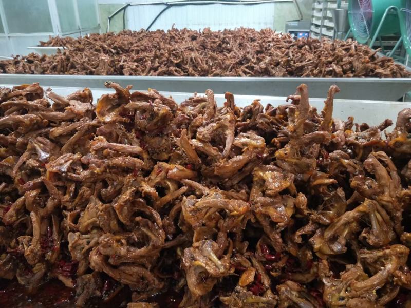 商用周黑鸭口味麻辣鸭锁骨美味锁骨摆摊开店必选美味