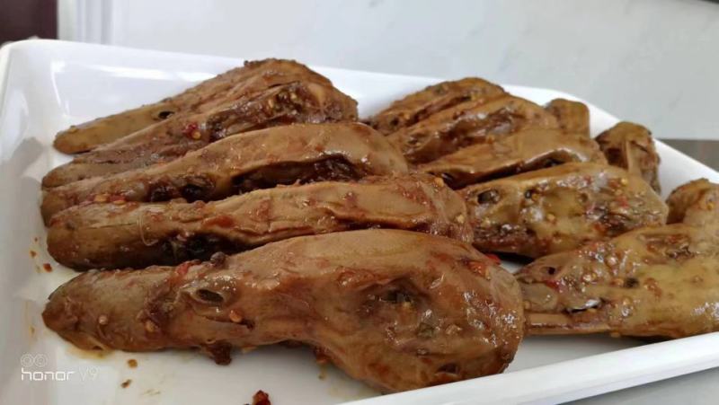 商用周黑鸭口味麻辣鸡翅尖摆摊开店必选美食美味鸡翅尖