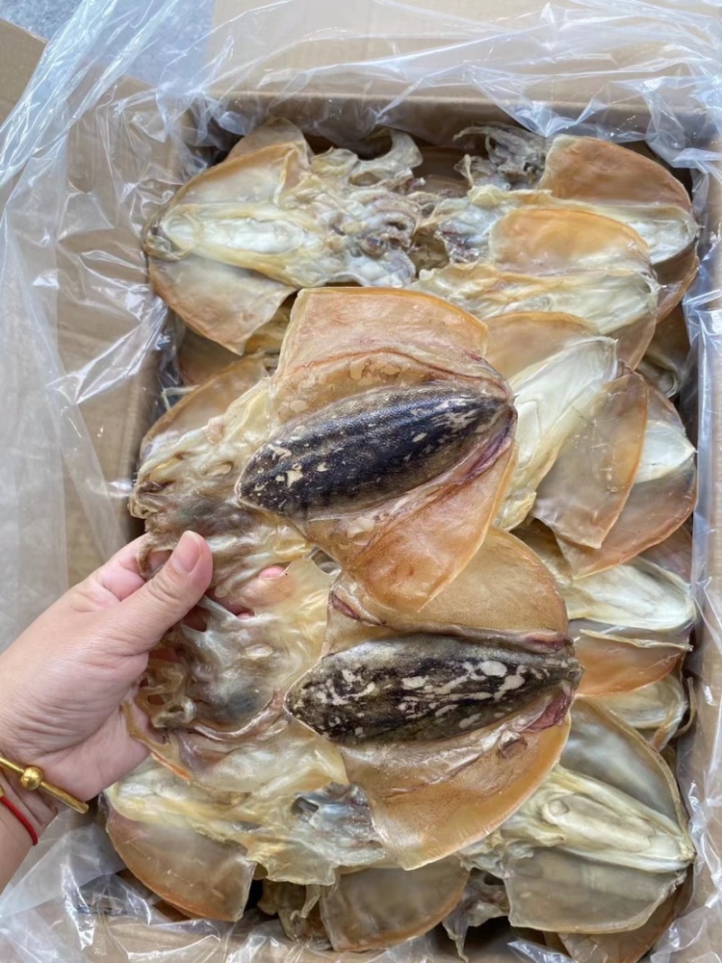 墨鱼干东山岛海鲜煲汤水产干货天然淡晒批发炖品店社区