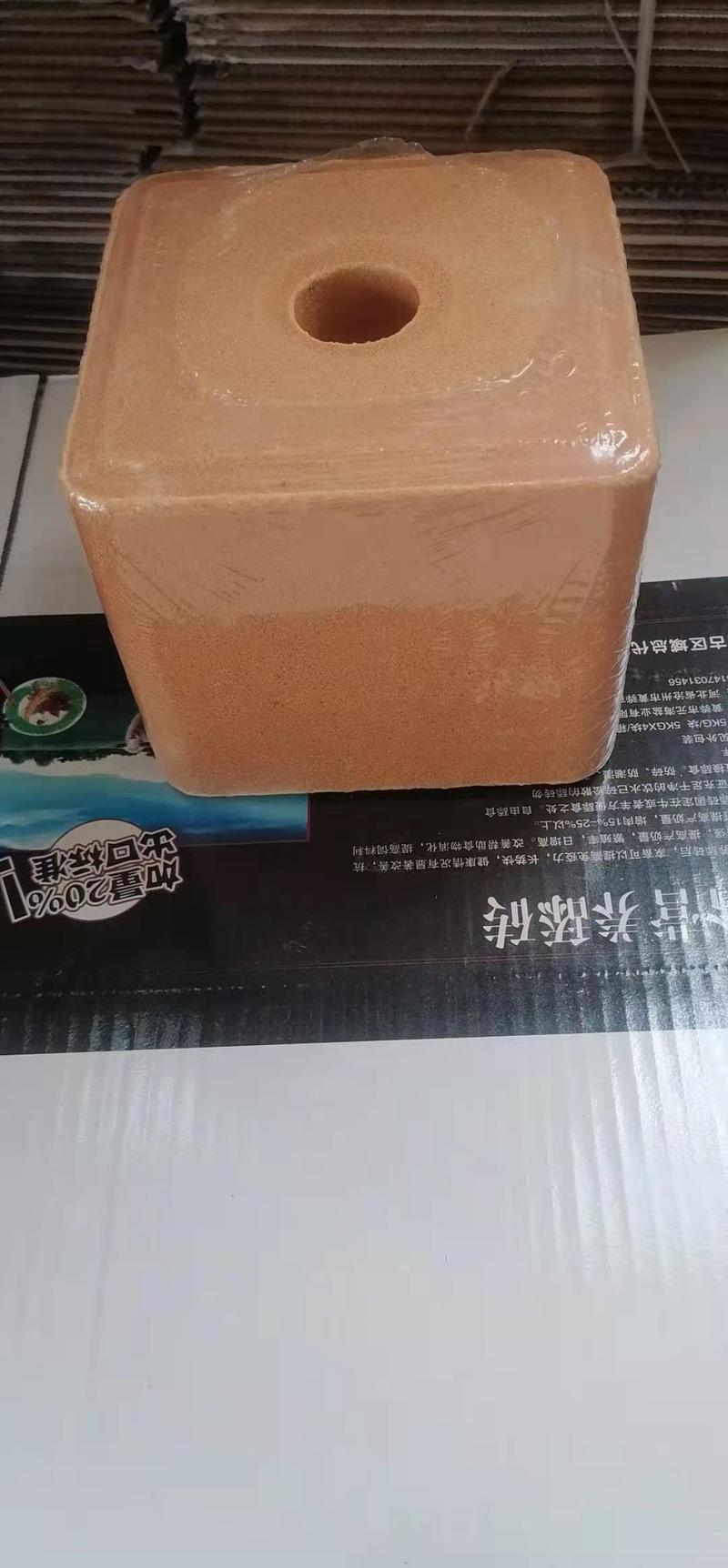 牛羊舔砖，糖蜜型驱虫舔砖。