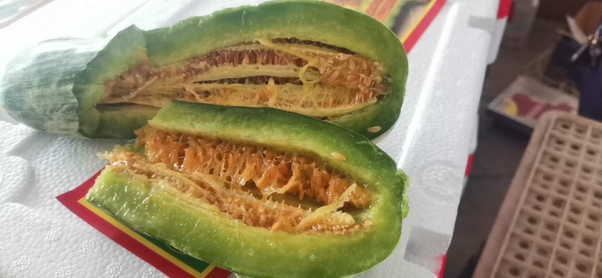 博洋甜瓜的切面展示果肉质地
