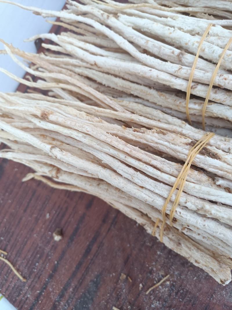 去头捆把无硫北沙参。中细自然白色，纯干买家放心吃了安心