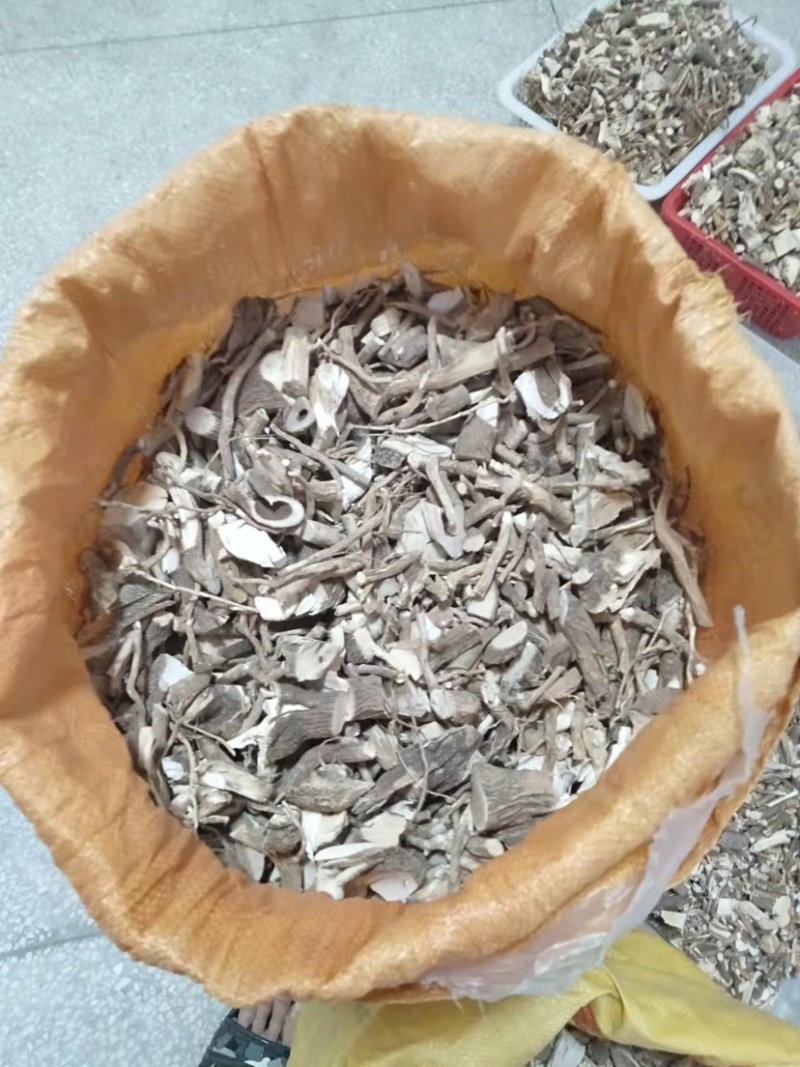野生鲜货黄花倒水莲，大自然环境下生长的根茎皮水嫩。