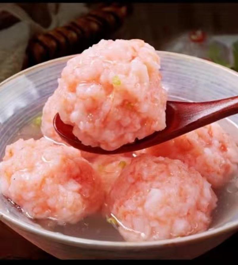 自家手工制作鱼丸，百分之85的鱼肉含量，十八种海鲜丸子