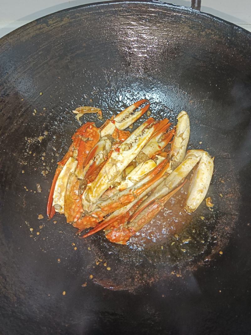 梭子蟹钳秘制调料，120克\罐。小白变大厨。一瓶炒一斤钳