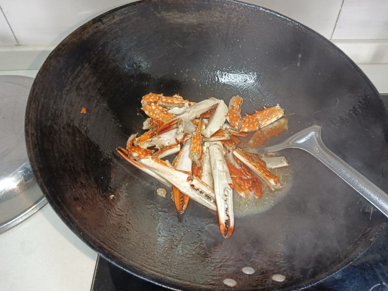 梭子蟹钳秘制调料，120克\罐。小白变大厨。一瓶炒一斤钳